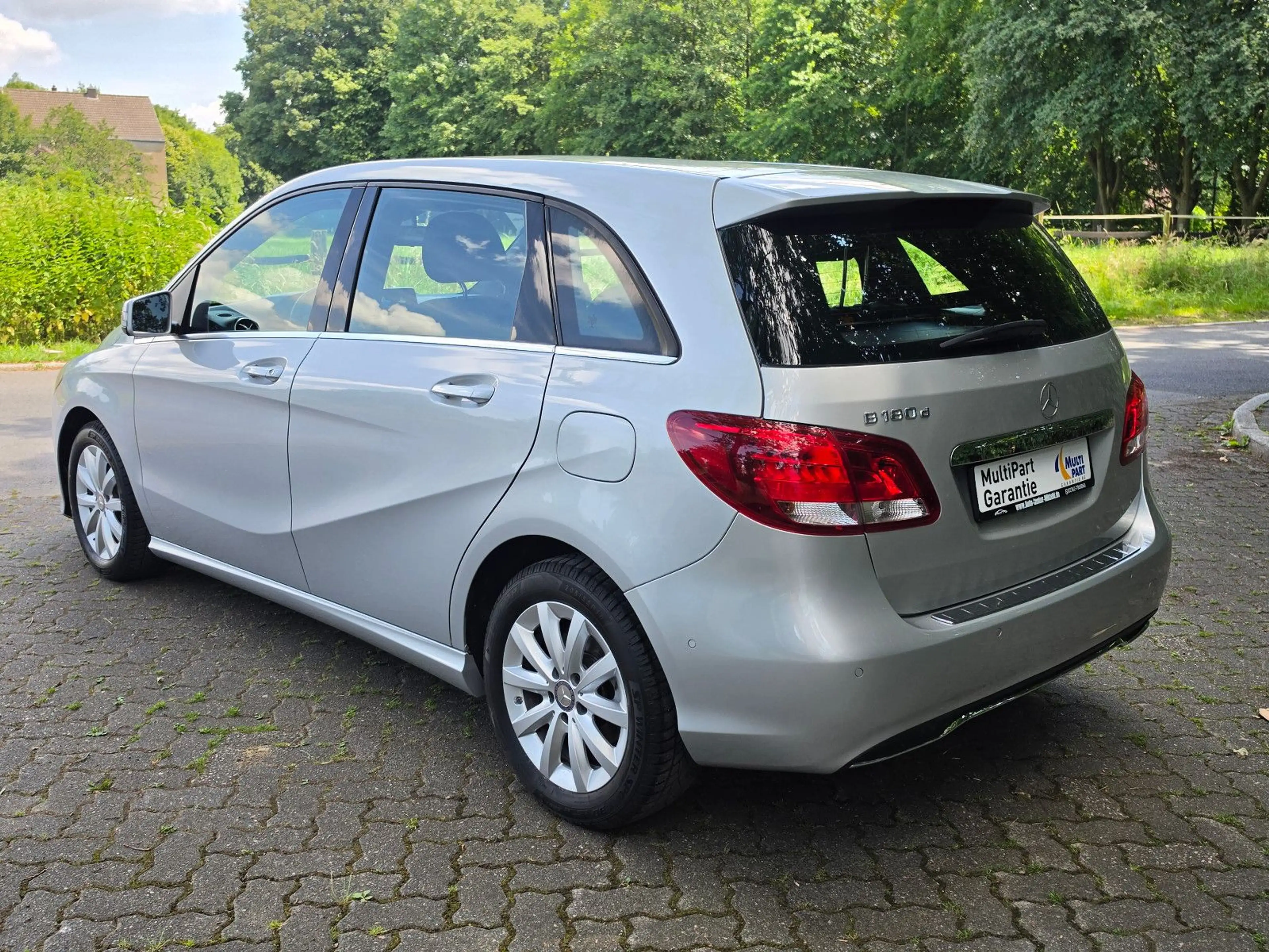 Mercedes-Benz B 180 d *59.000Km*Navi*Klima*Sitzh*PDC*Sprachsteu — photo 6