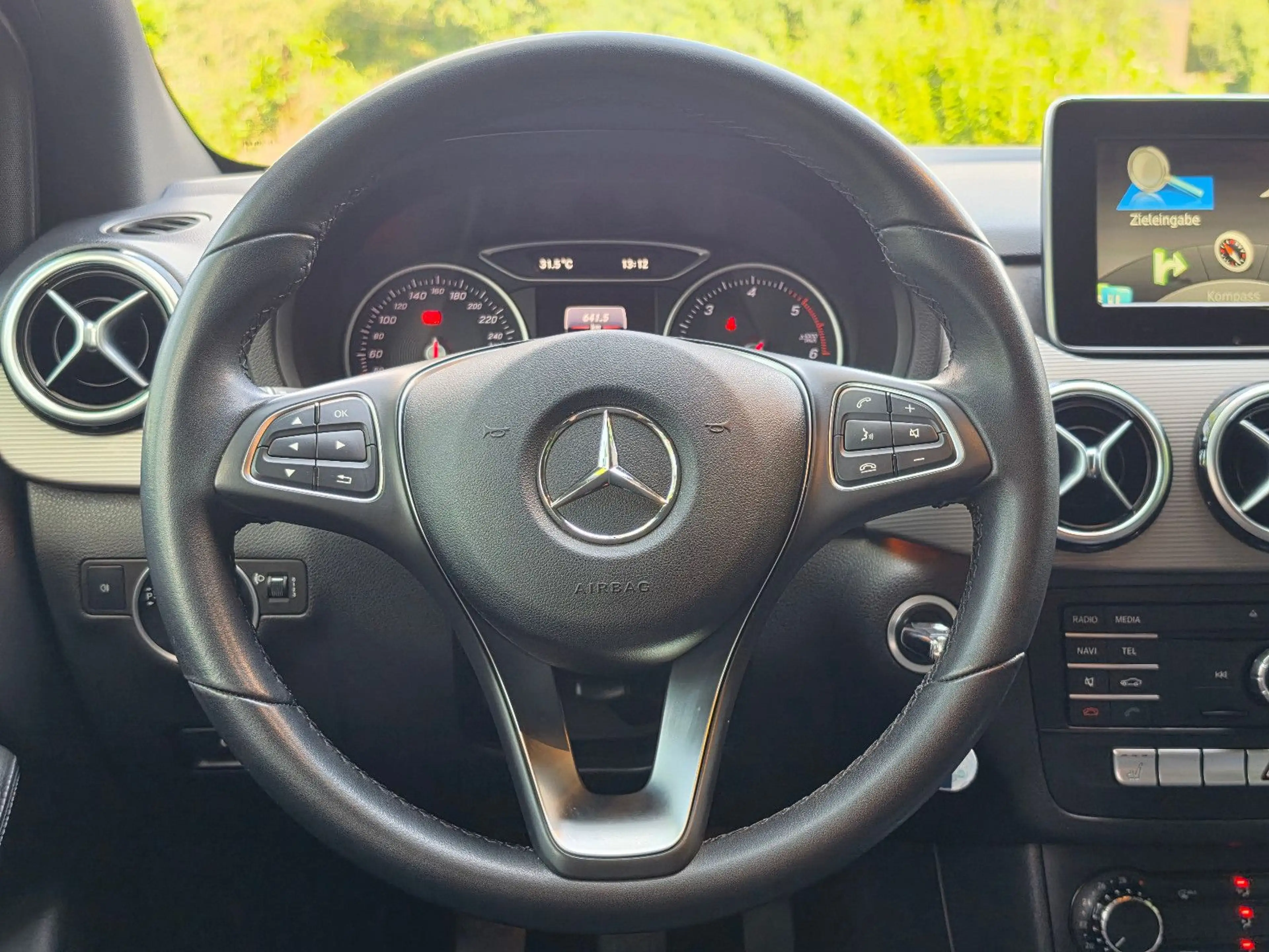 Mercedes-Benz B 180 d *59.000Km*Navi*Klima*Sitzh*PDC*Sprachsteu — photo 13