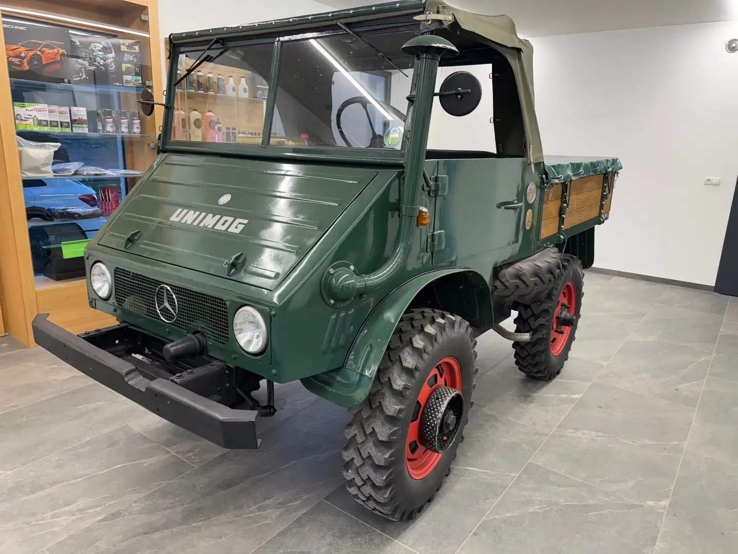 Unimog 411 Verde - 1