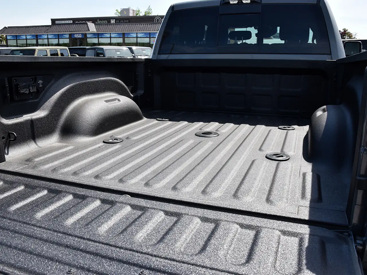 RAM 2500 снимка RAM 2500