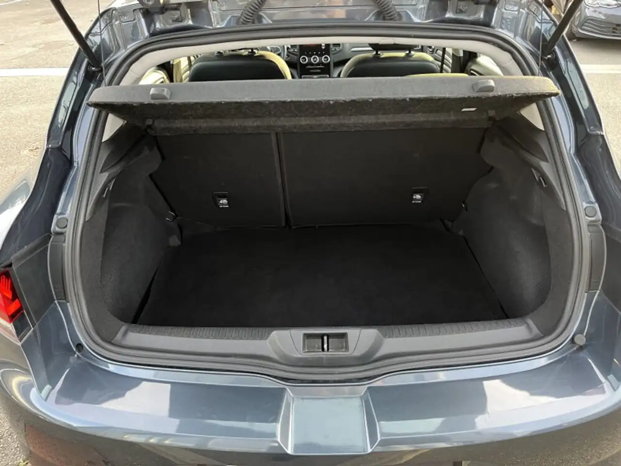 Renault Megane Citadine 5 portes — photo 14