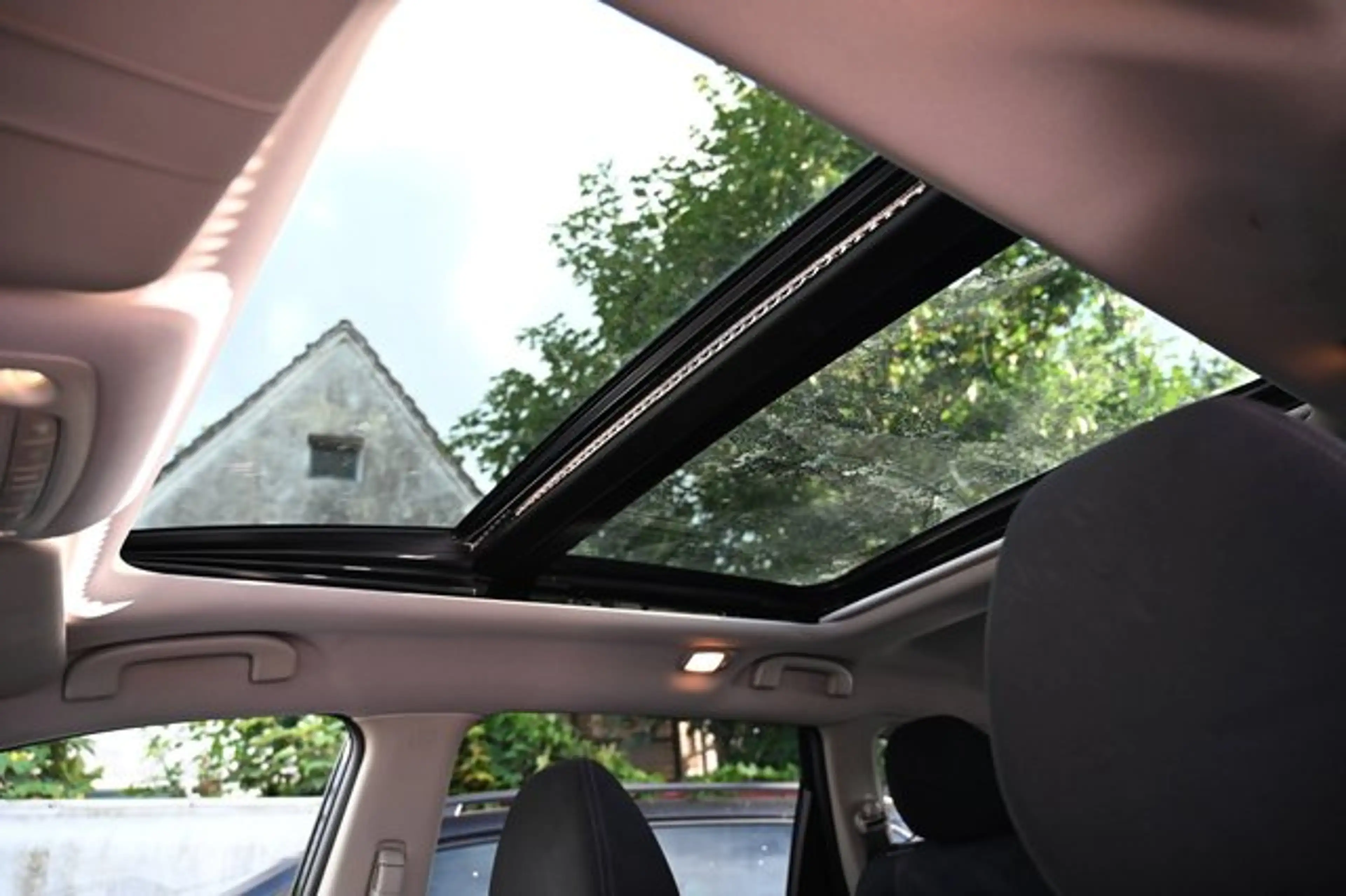 Nissan X-Trail Acenta 7SITZ*2.Hd*PANO*360°Kam*NaviDVD* — photo 5