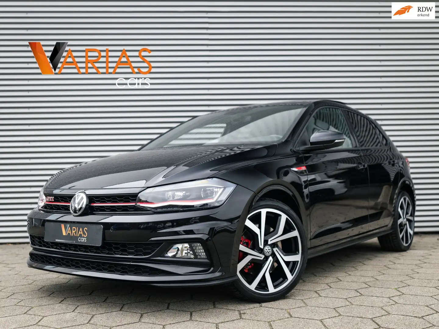 Volkswagen Polo GTI 2.0 TSI Pano Alcantara Navi Cruise Camera Zwart - 1