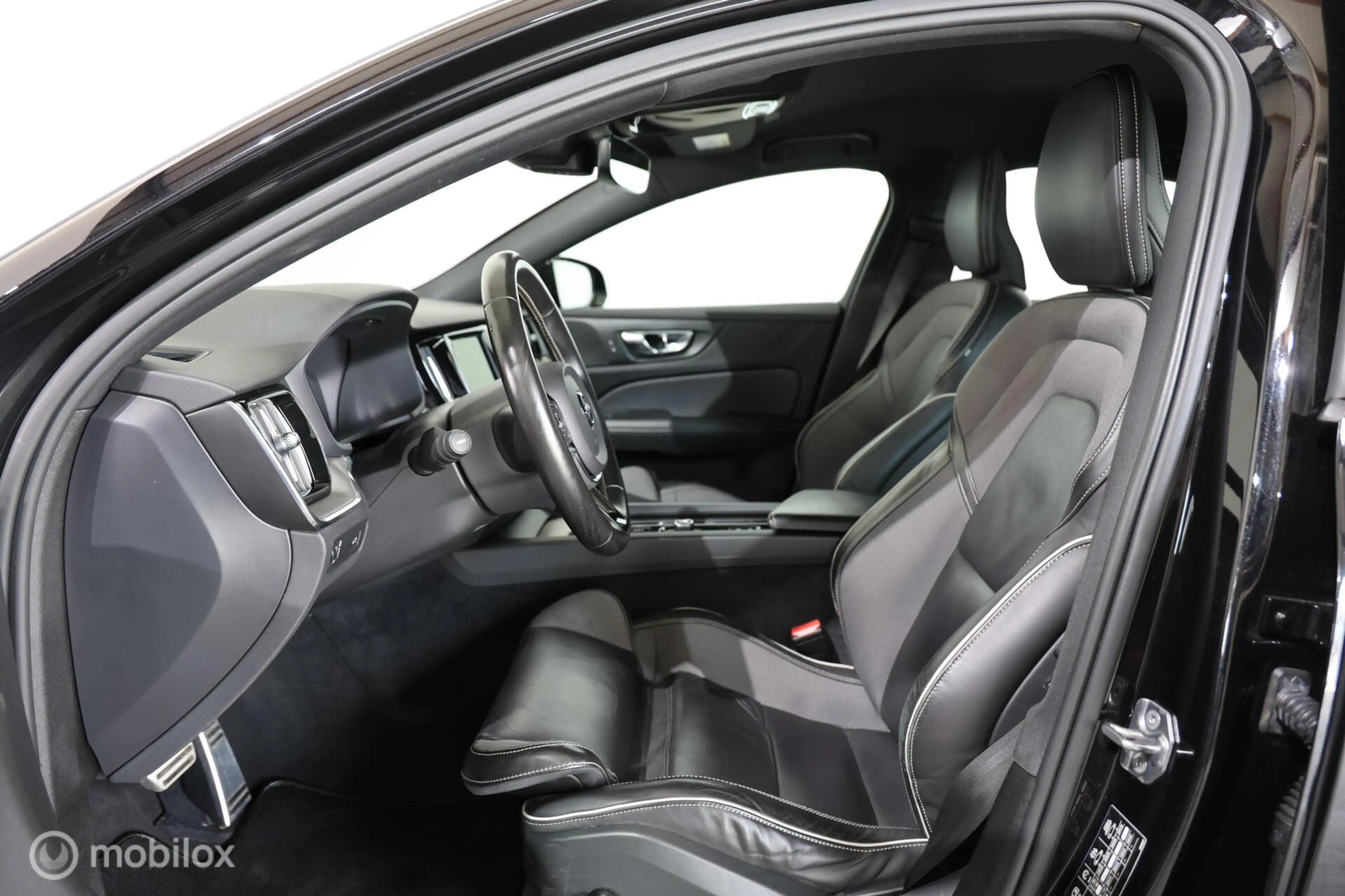 Volvo S60 2.0 B3 R-Design - Stoel/stuurverwarming - BLIS - C — photo 9