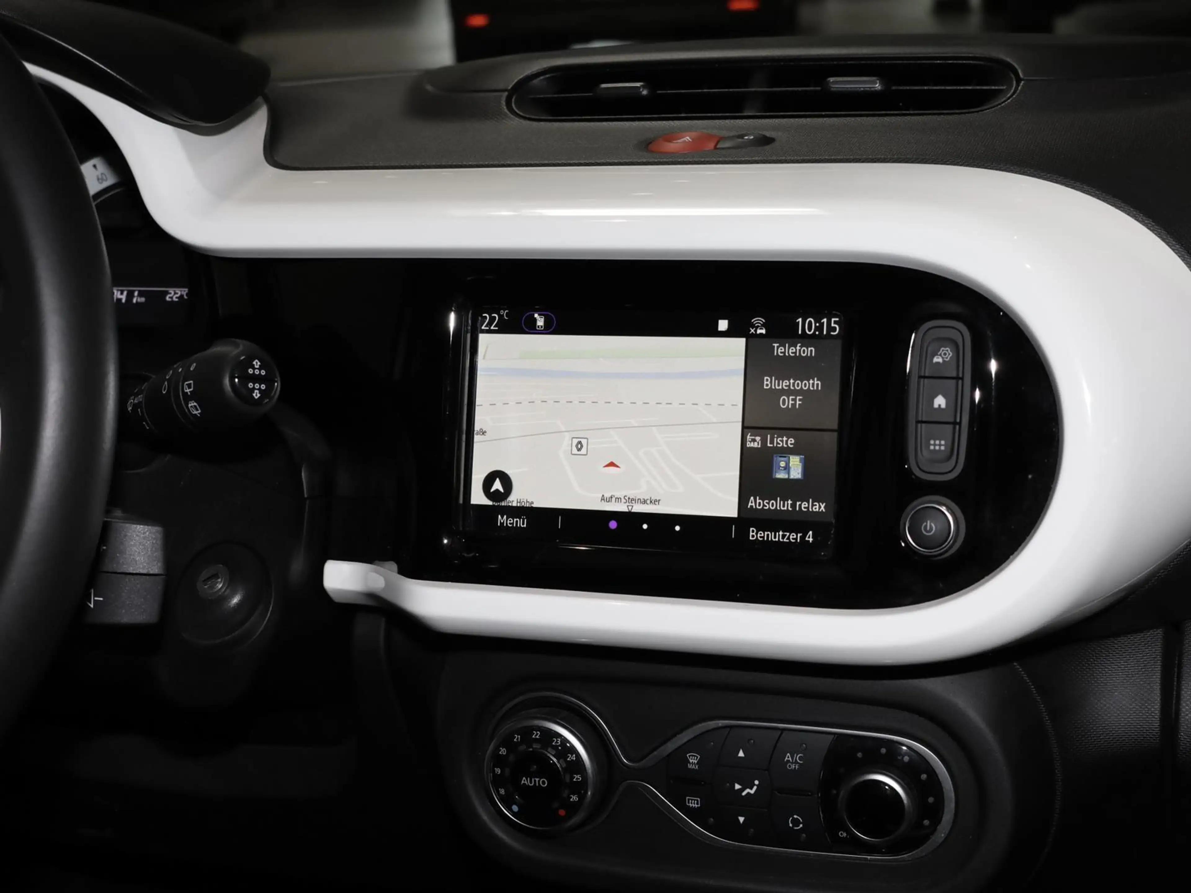 Renault Twingo E-TECH INTENS NAVI SHZ RFK KLIMA CarPlay — photo 8