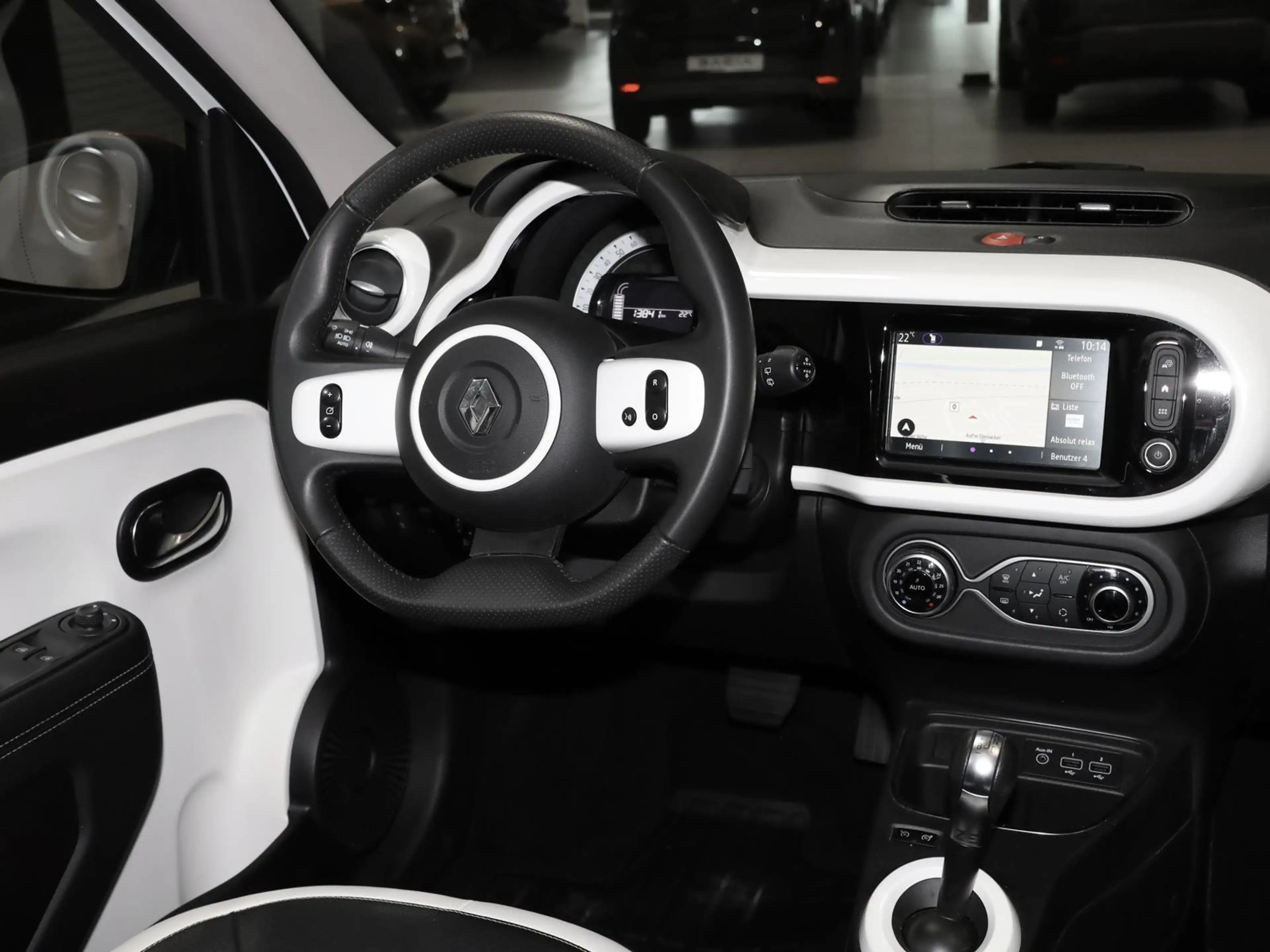 Renault Twingo E-TECH INTENS NAVI SHZ RFK KLIMA CarPlay — photo 7