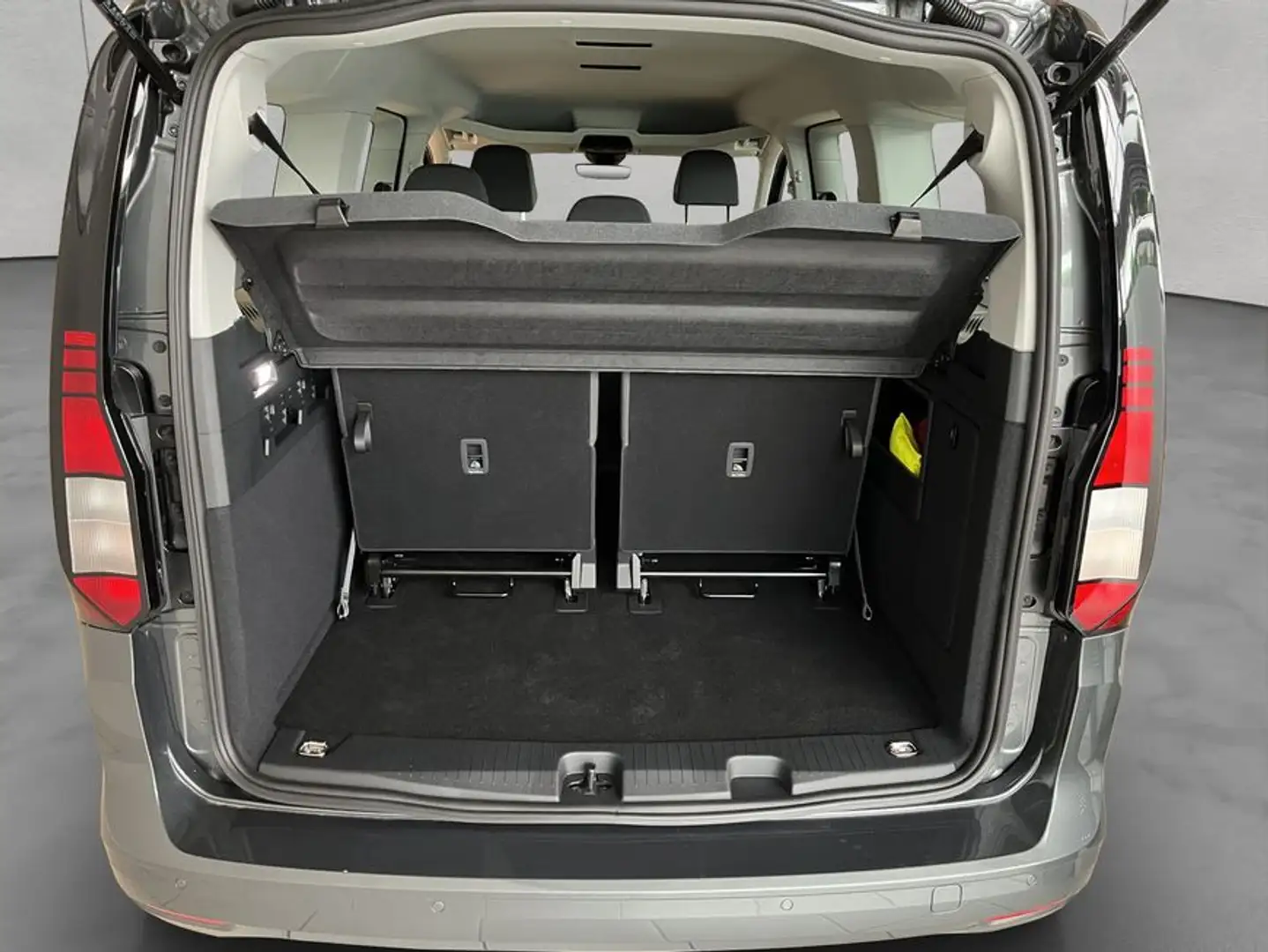 Volkswagen Caddy Life 7-Sitzer Motor: 2,0 l TDI EU6 SC Gris - 2