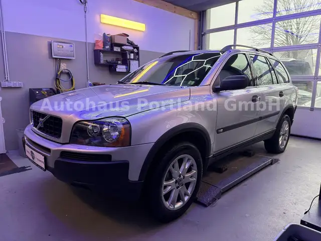 Volvo XC90 2.4 D5 Comfort/134TKM !/LMF/Multi/Tempo/Iso