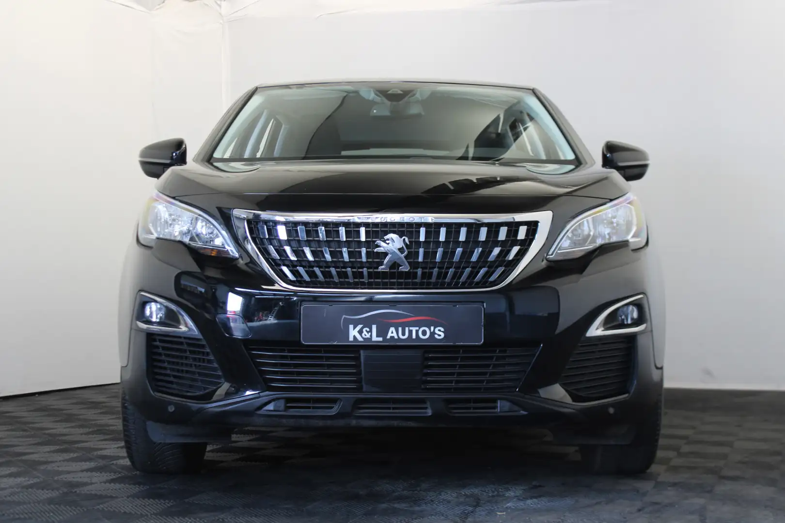Peugeot 3008 1.2 PureTech Active |Navi|Carplay| Black - 2