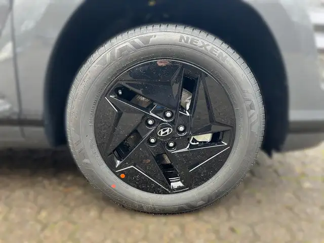 Hyundai Kona view 6