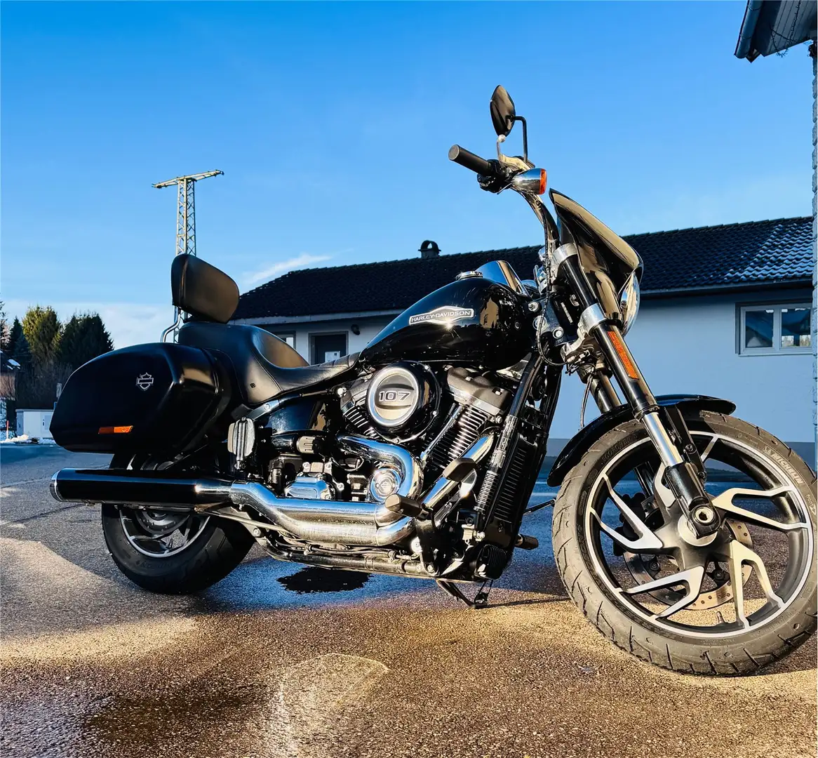 Harley-Davidson Sport Glide - 1
