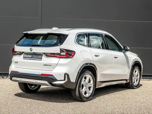 BMW X1 view 2