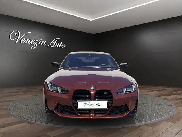 BMW M4 view 2