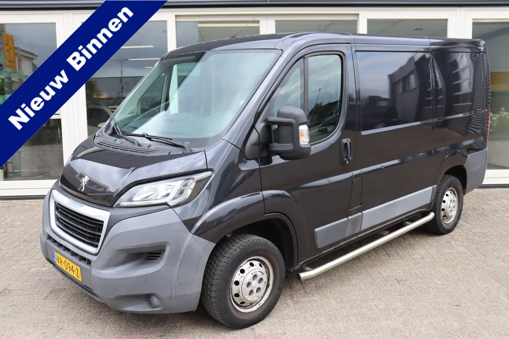 Peugeot Boxer 330 2.2 HDI XR 130 Pk, Airco, Cruise Control, Prij Noir - 1
