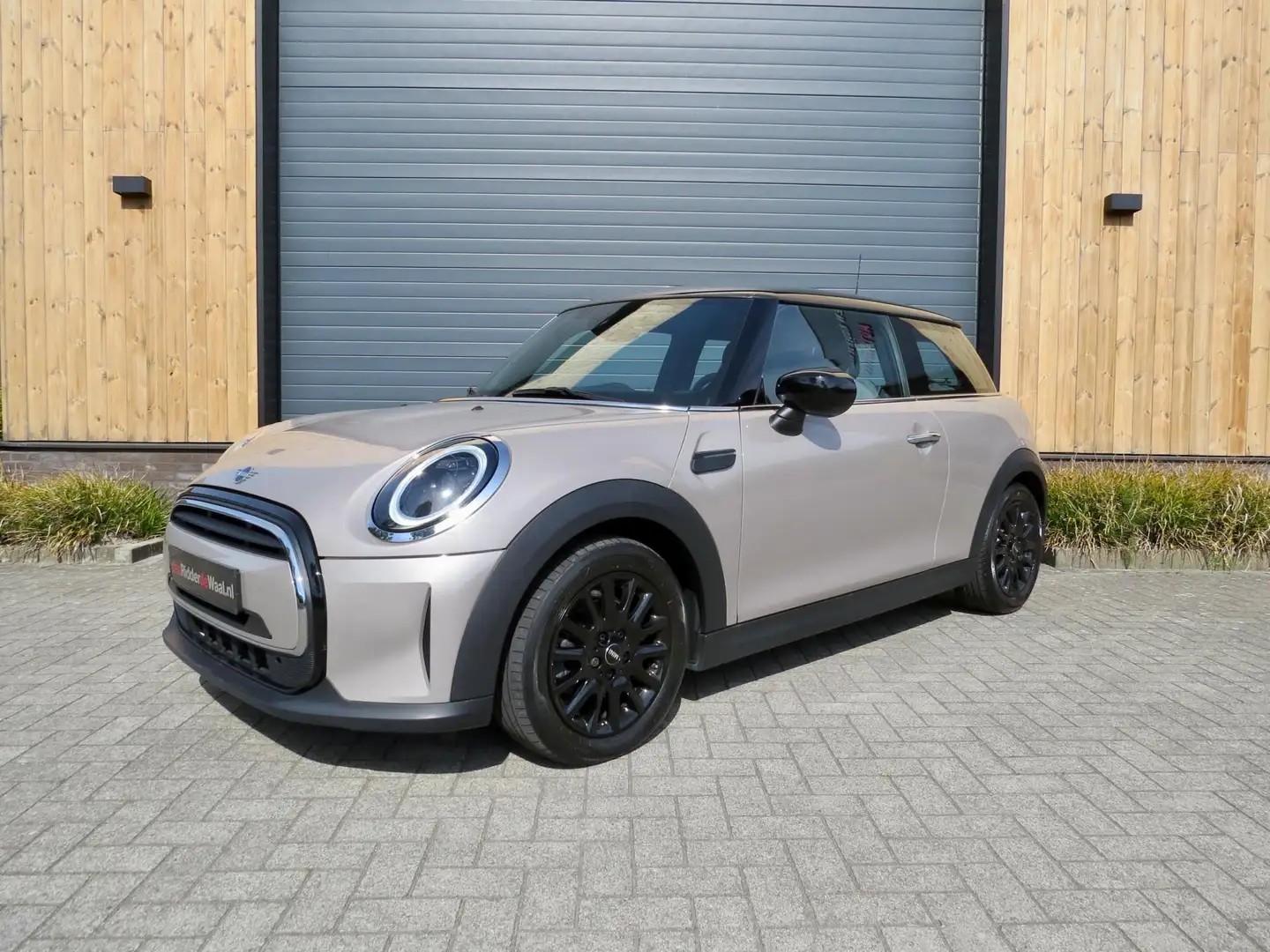 MINI Cooper 1.5 Classic automaat *Carplay *Cruise *Unieke kleu Grijs - 1