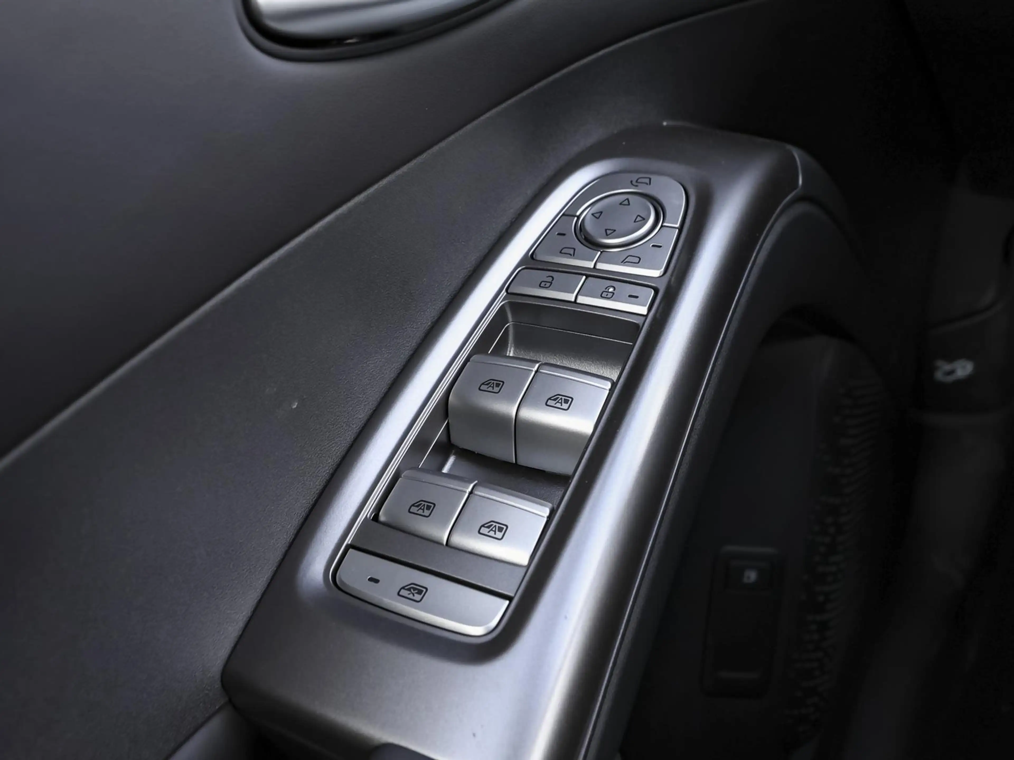 BYD Dolphin G DM-i Boost Gewerbe Aktion — photo 10