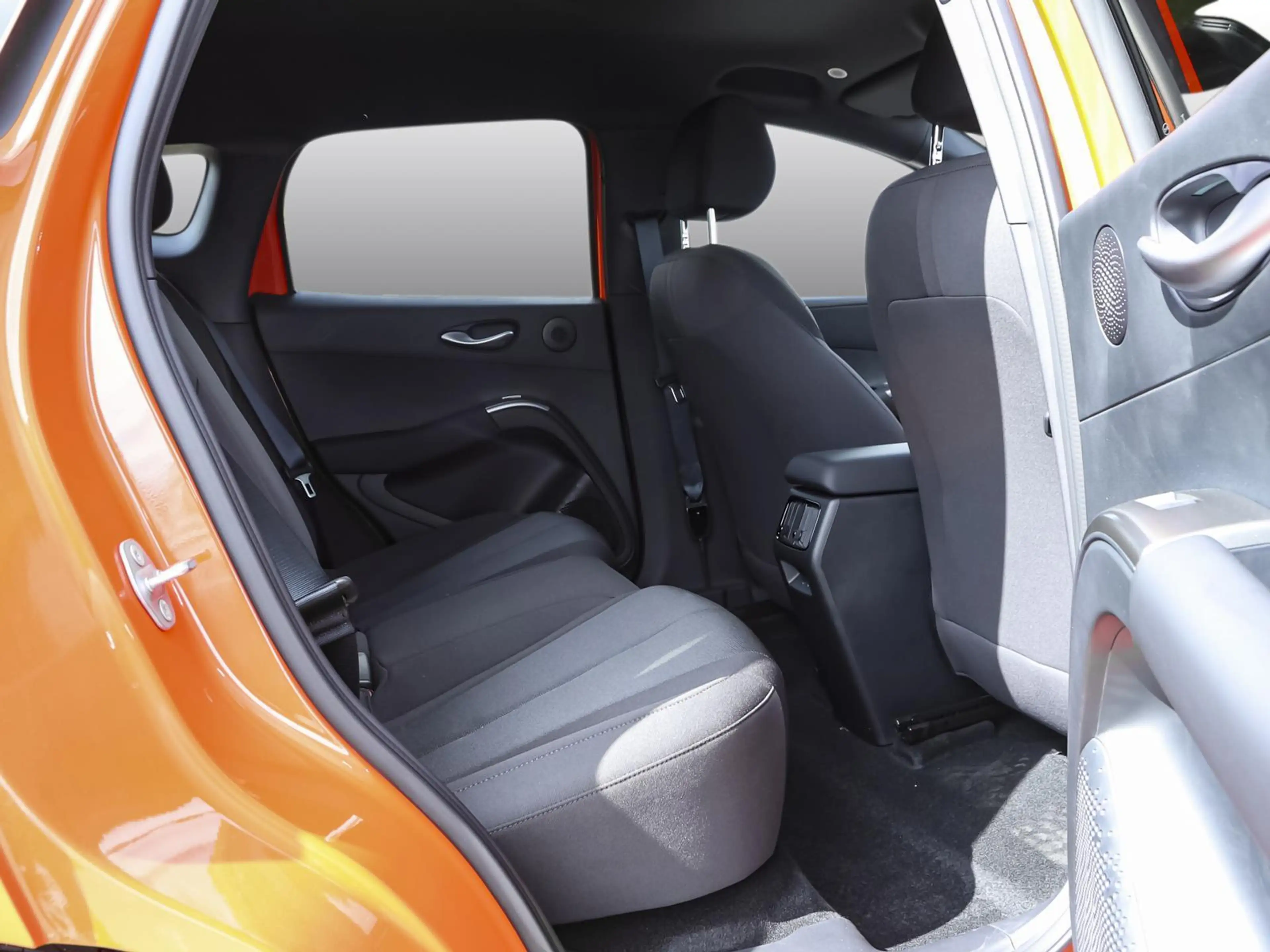 BYD Dolphin G DM-i Boost Gewerbe Aktion — photo 4