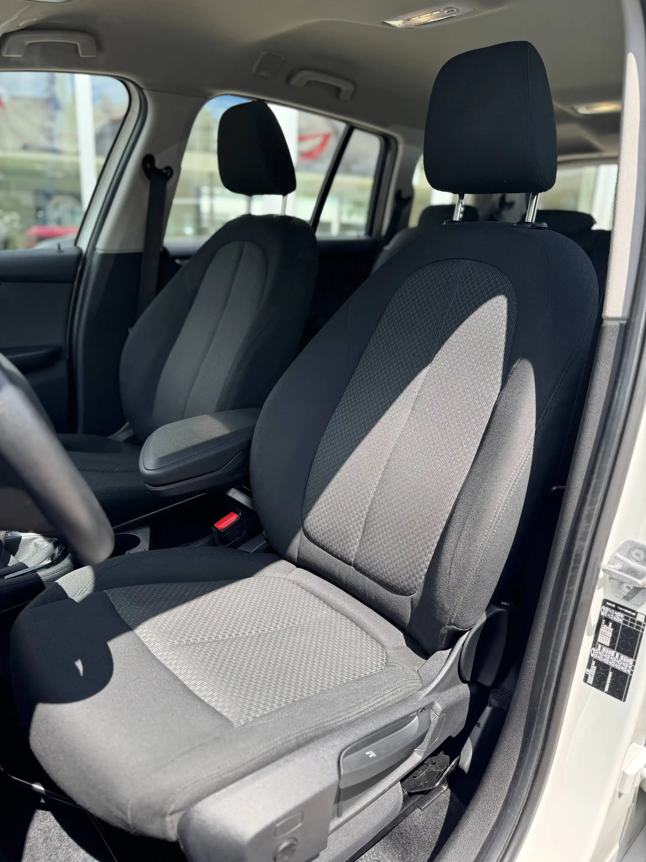 BMW 218 Gran Tourer 218i Advantage *7-Sitzer, LED, AHK* — photo 12