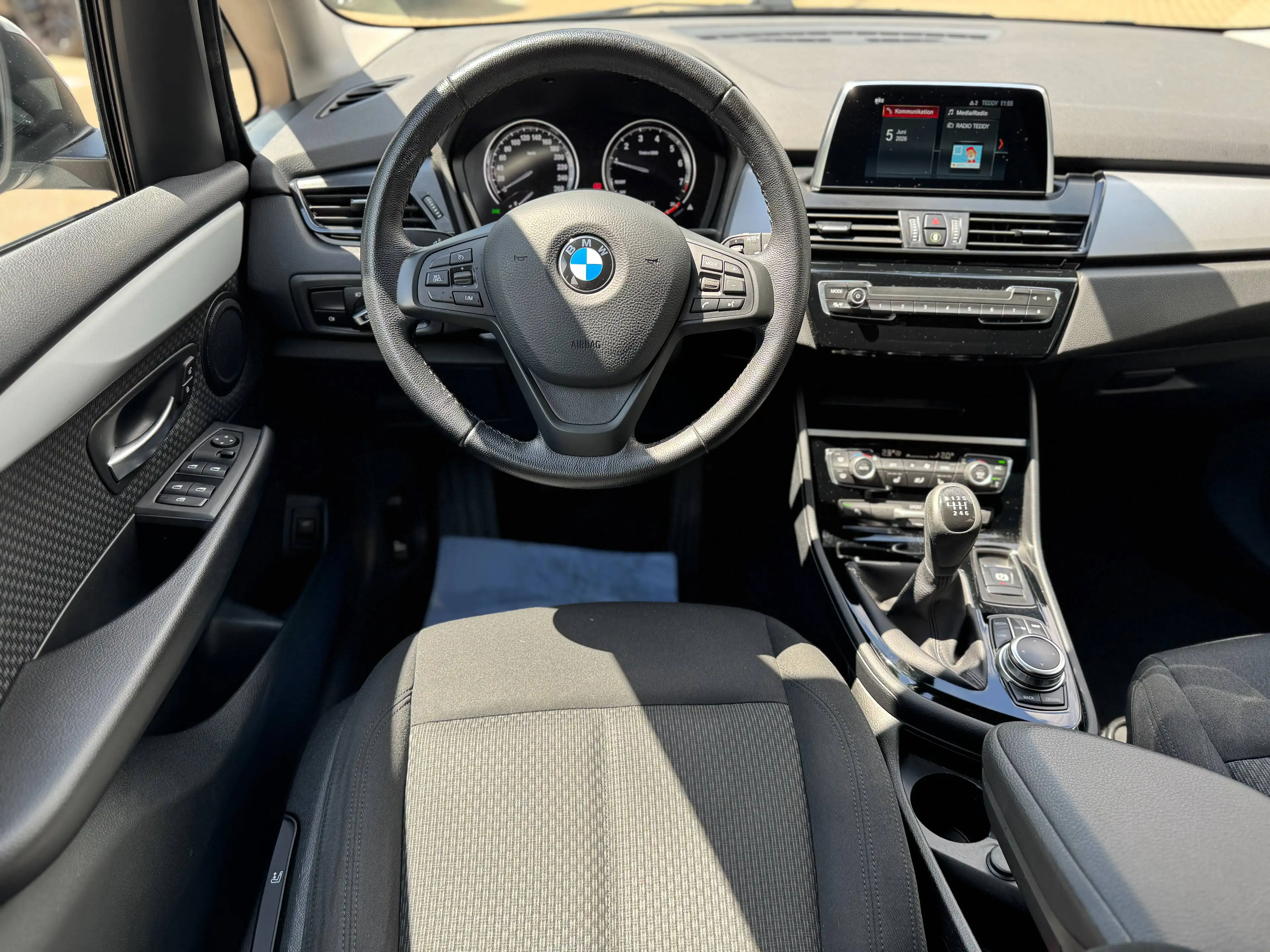 BMW 218 Gran Tourer 218i Advantage *7-Sitzer, LED, AHK* — photo 9