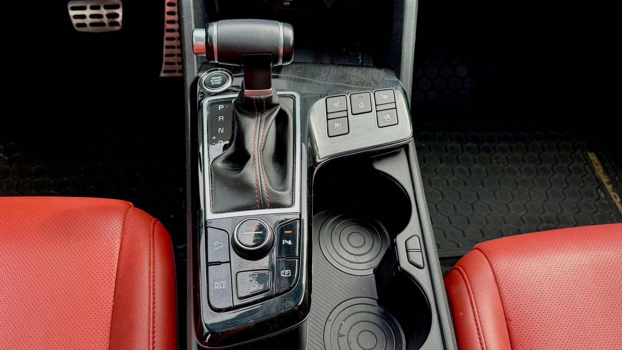 2023 Kia Sportage — view 11