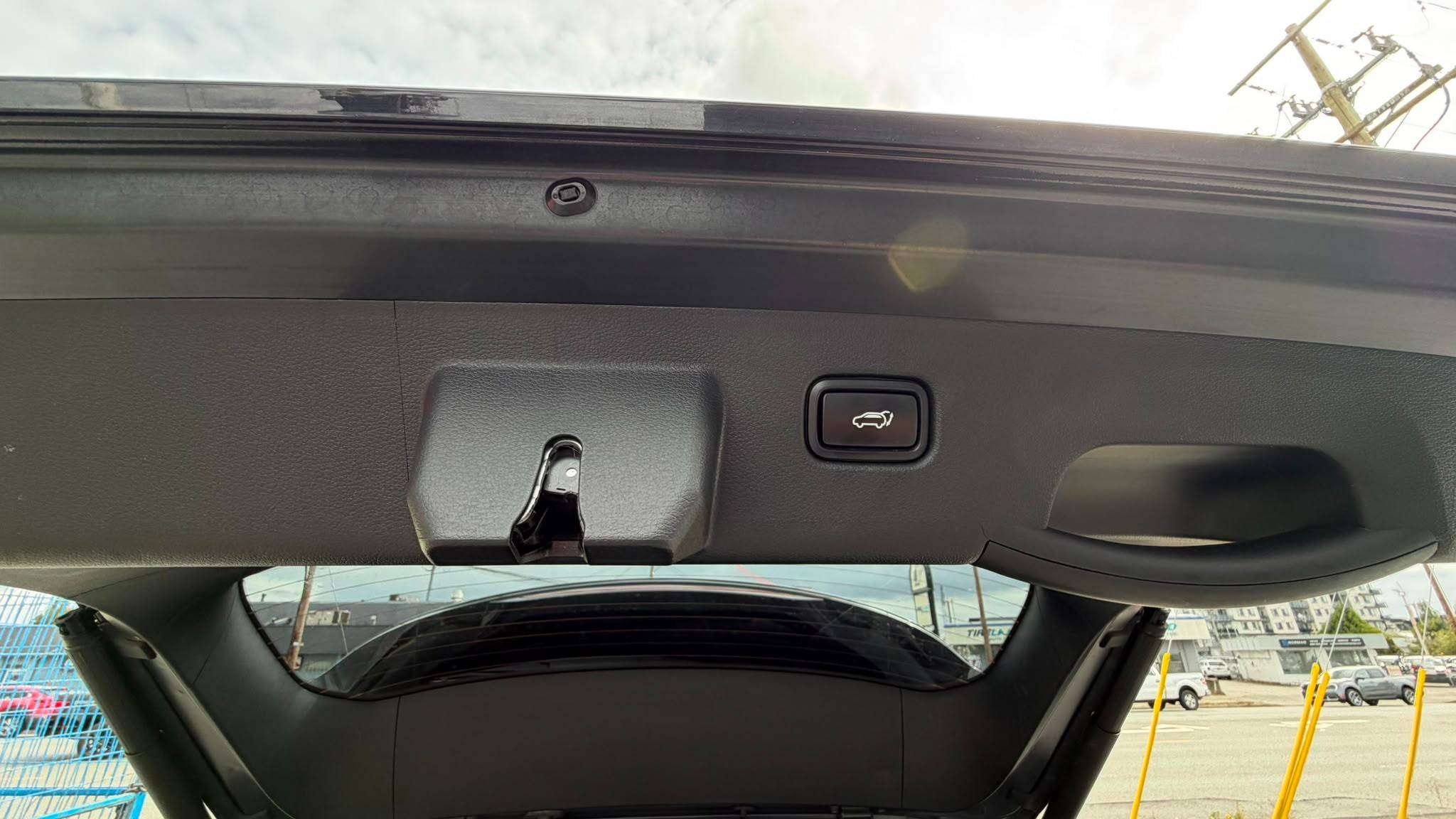 2023 Kia Sportage — view 15