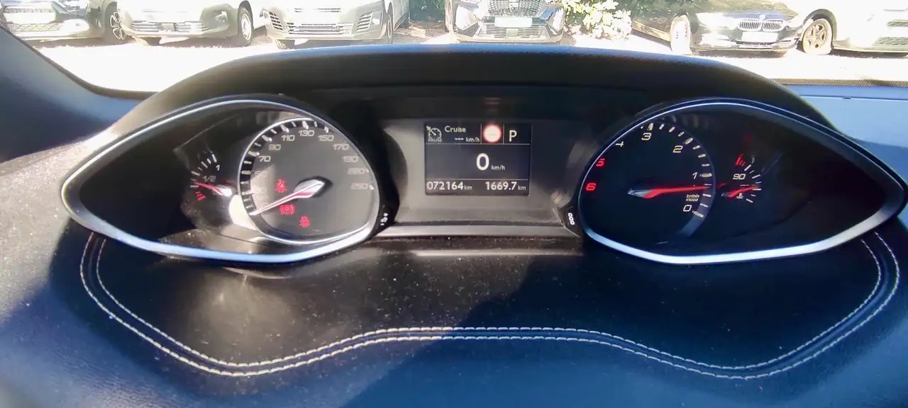 Peugeot 308 308 — photo 7