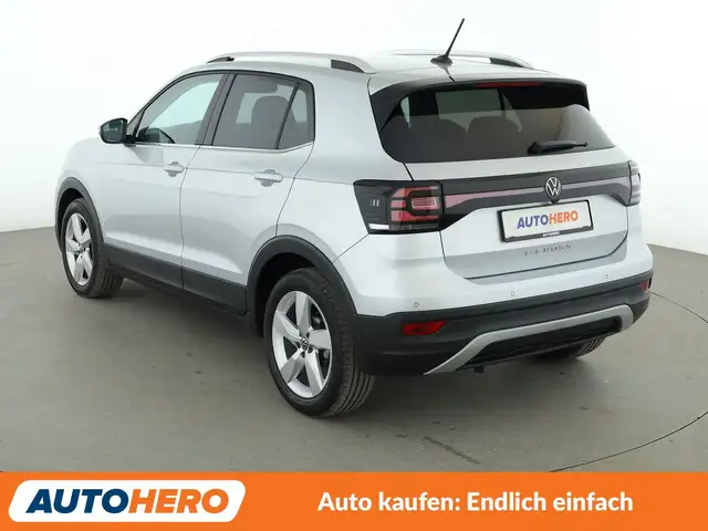 Volkswagen T-Cross view 4