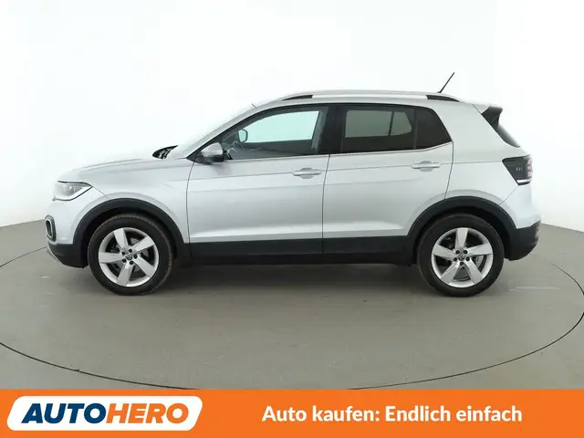 Volkswagen T-Cross view 3