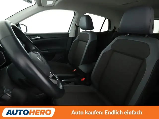 Volkswagen T-Cross view 10