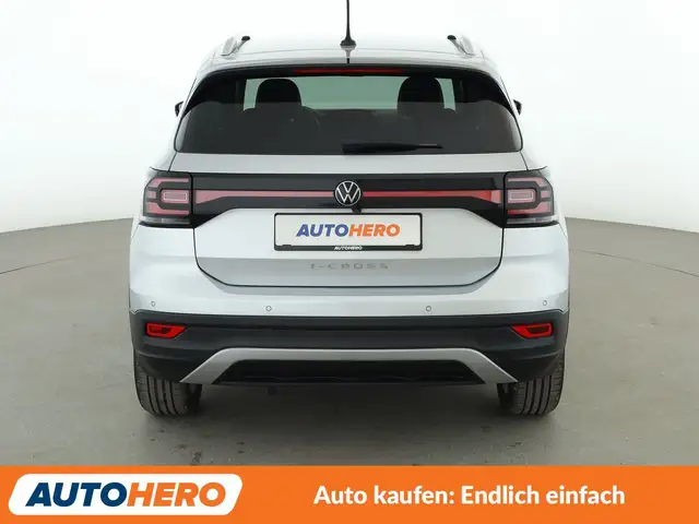 Volkswagen T-Cross view 5