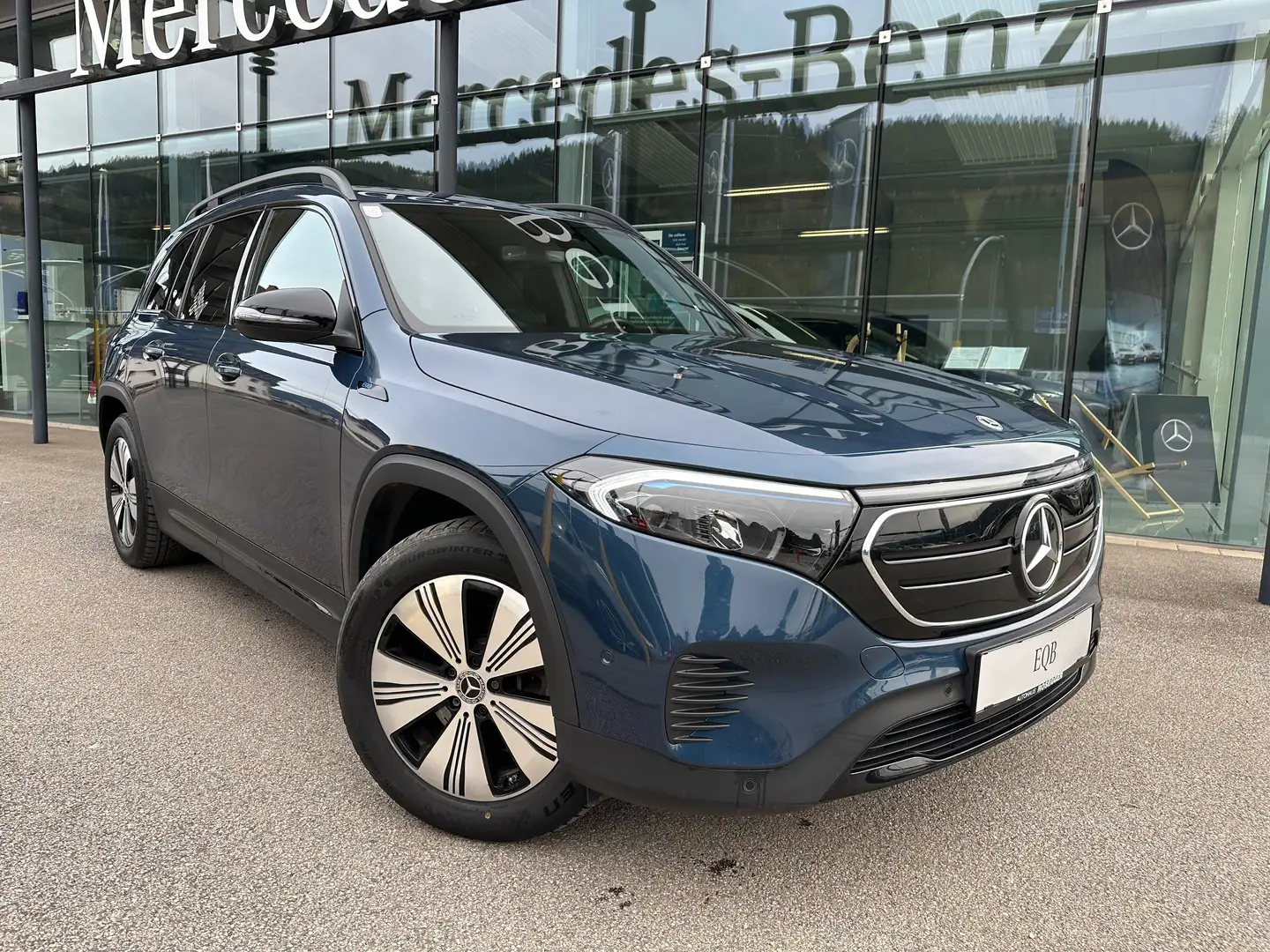 Mercedes-Benz EQB 300 4MATIC 66,5kWh Aut.*Night*LED*Navi*Ambiente-Licht* Blau - 2