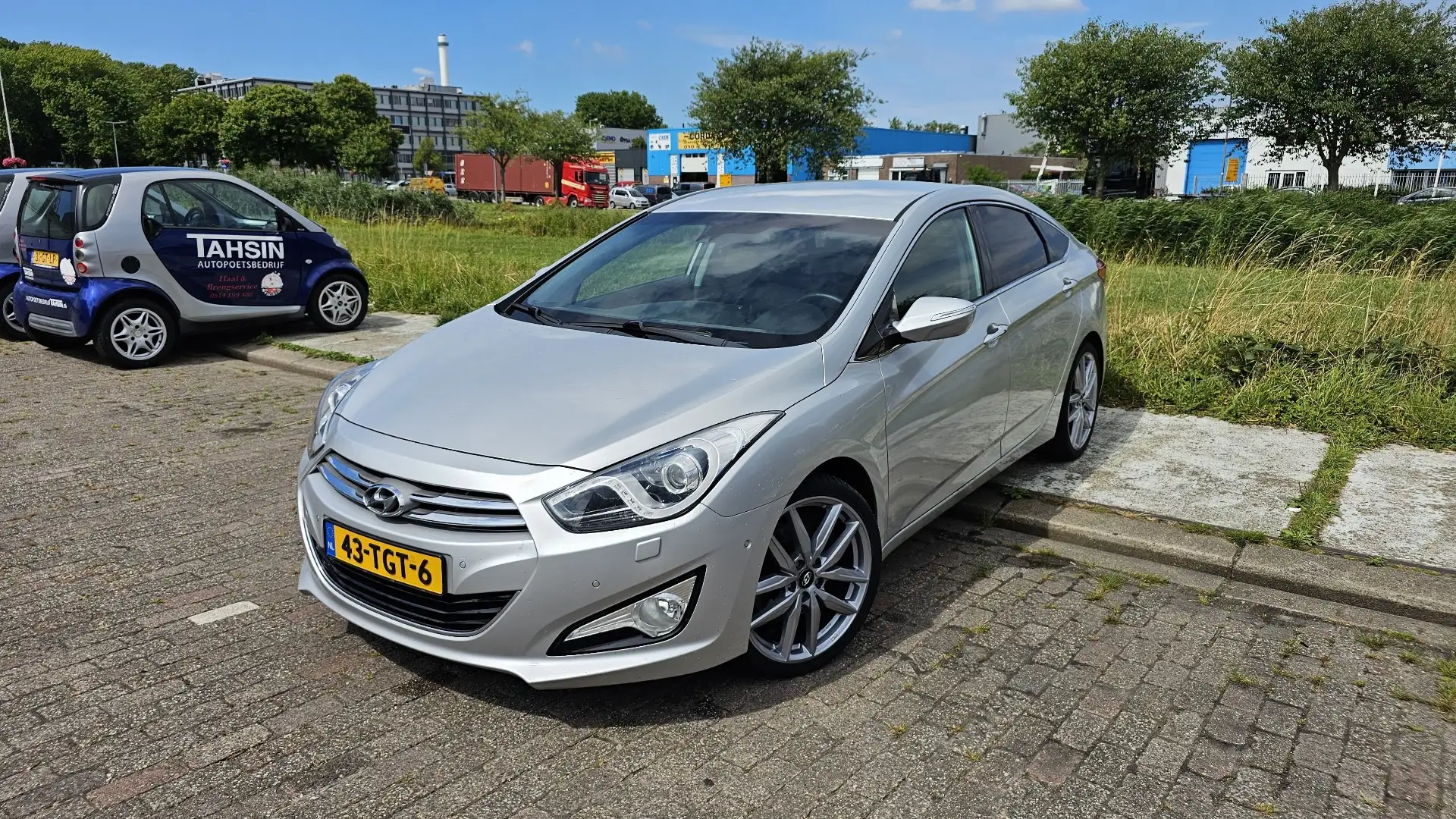 Hyundai i40 i40cw 2.0 Automatik Premium Zilver - 1
