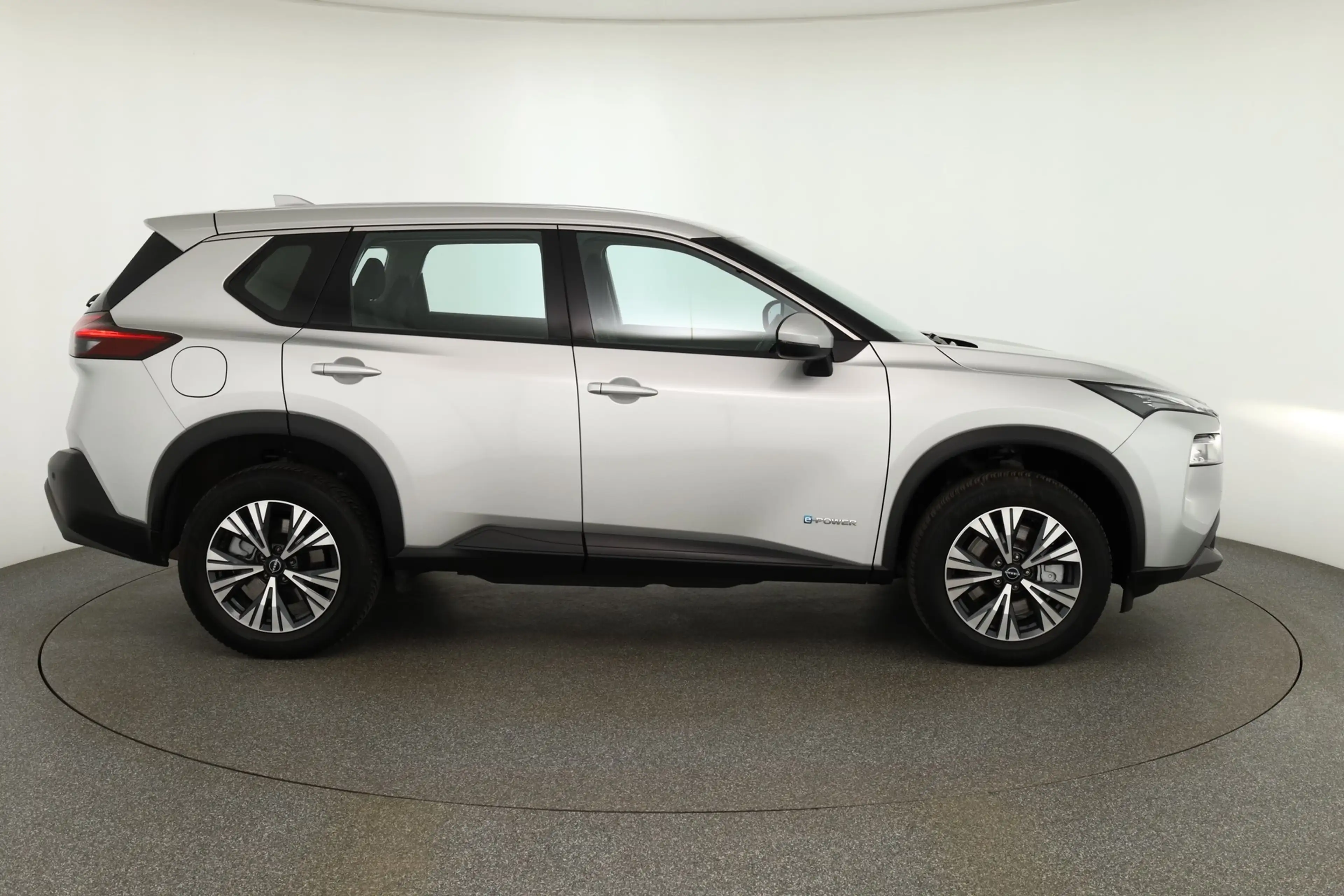 Nissan X-Trail 1.5 M-Hybrid Visia DCT LED ACC Totwinkel — photo 6