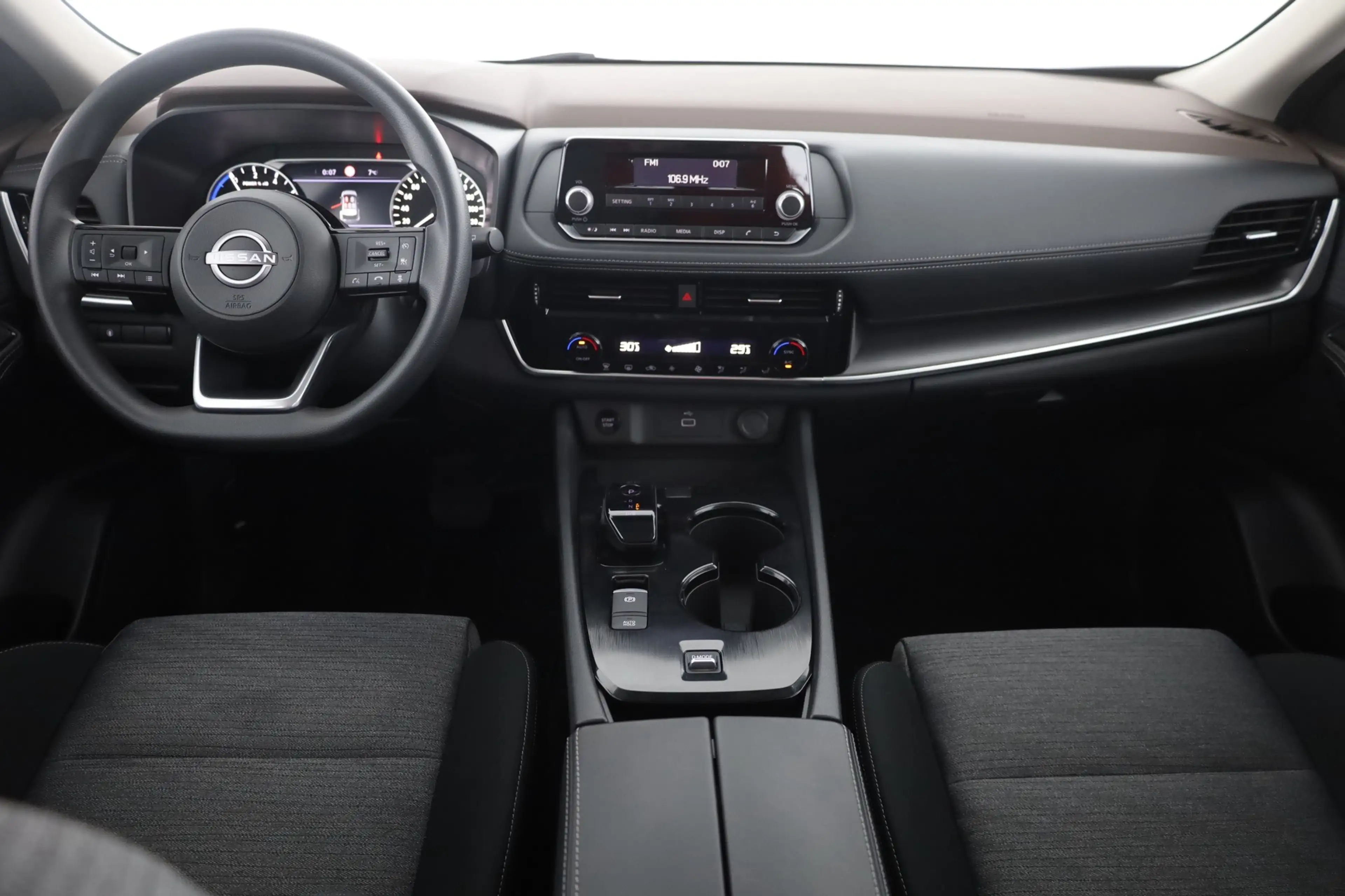 Nissan X-Trail 1.5 M-Hybrid Visia DCT LED ACC Totwinkel — photo 9