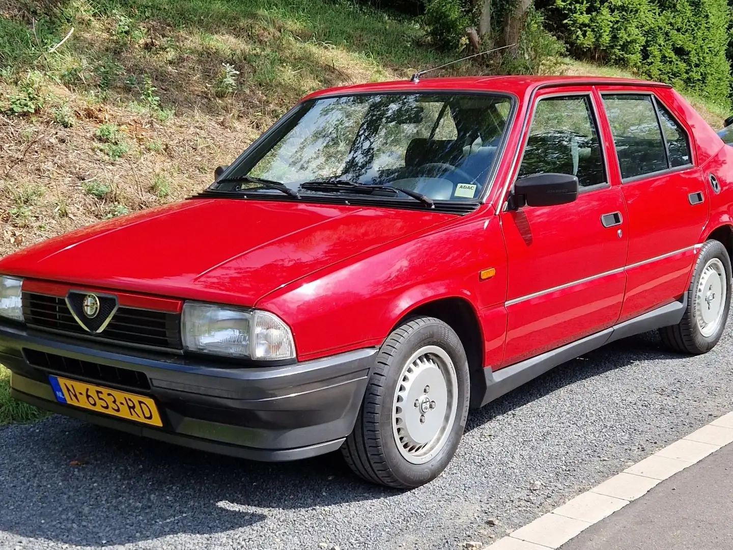 Alfa Romeo 33 1.7 IE Roşu - 2