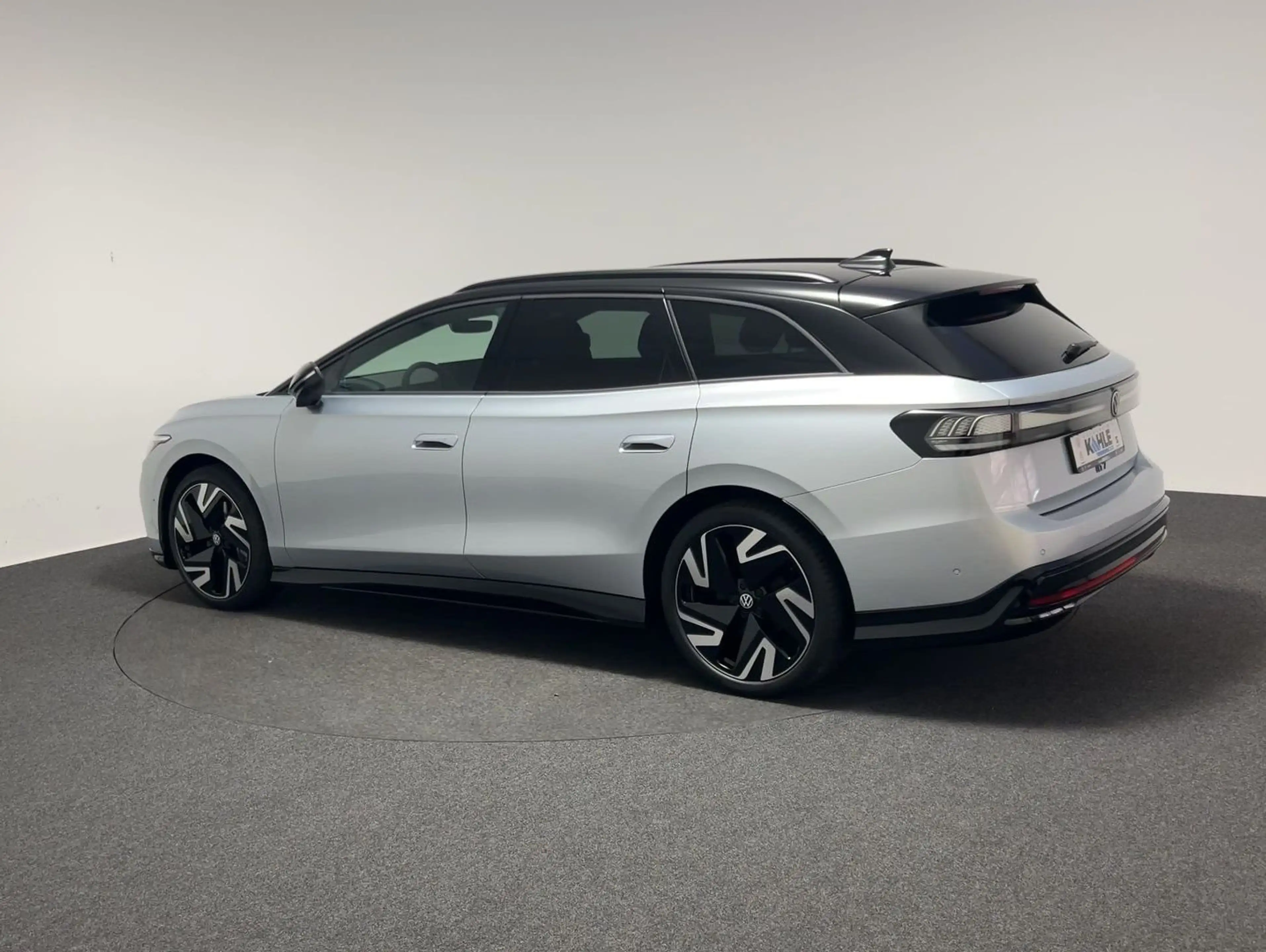 Volkswagen ID.7 Tourer Pro 77 kWh CarPlay Black Matrix CCS — photo 7