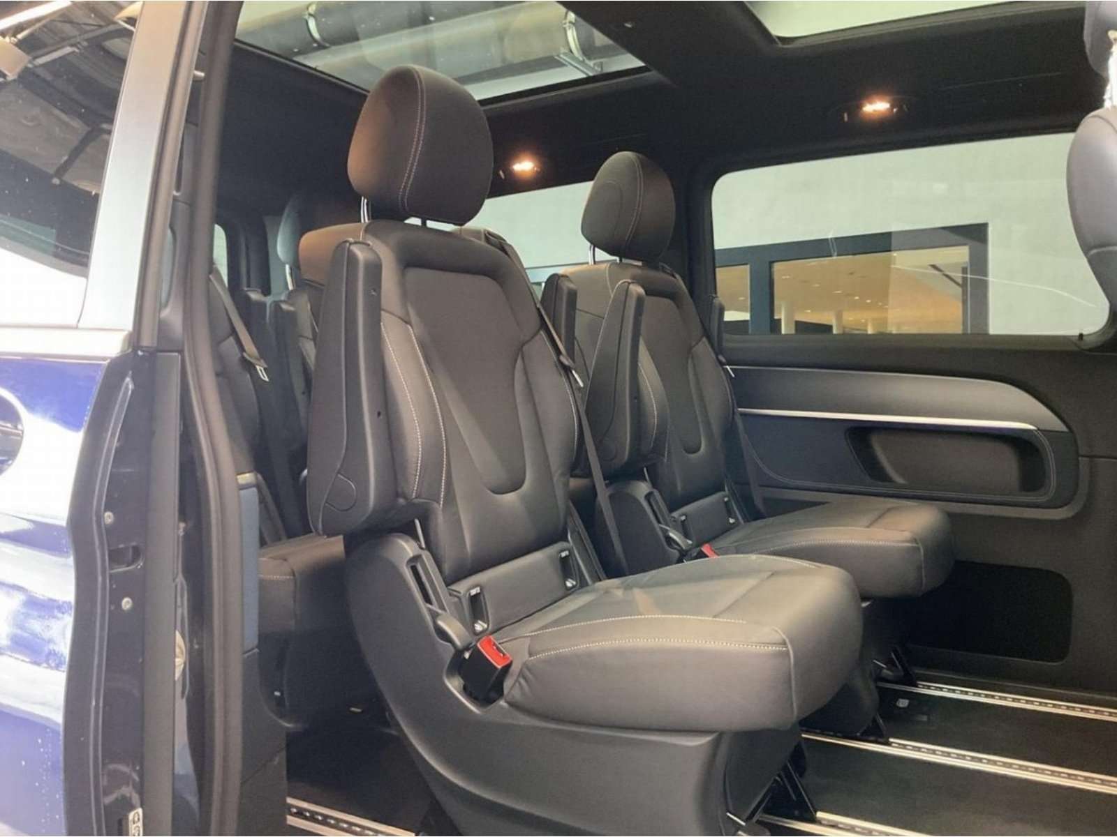 Mercedes-Benz EQV 300