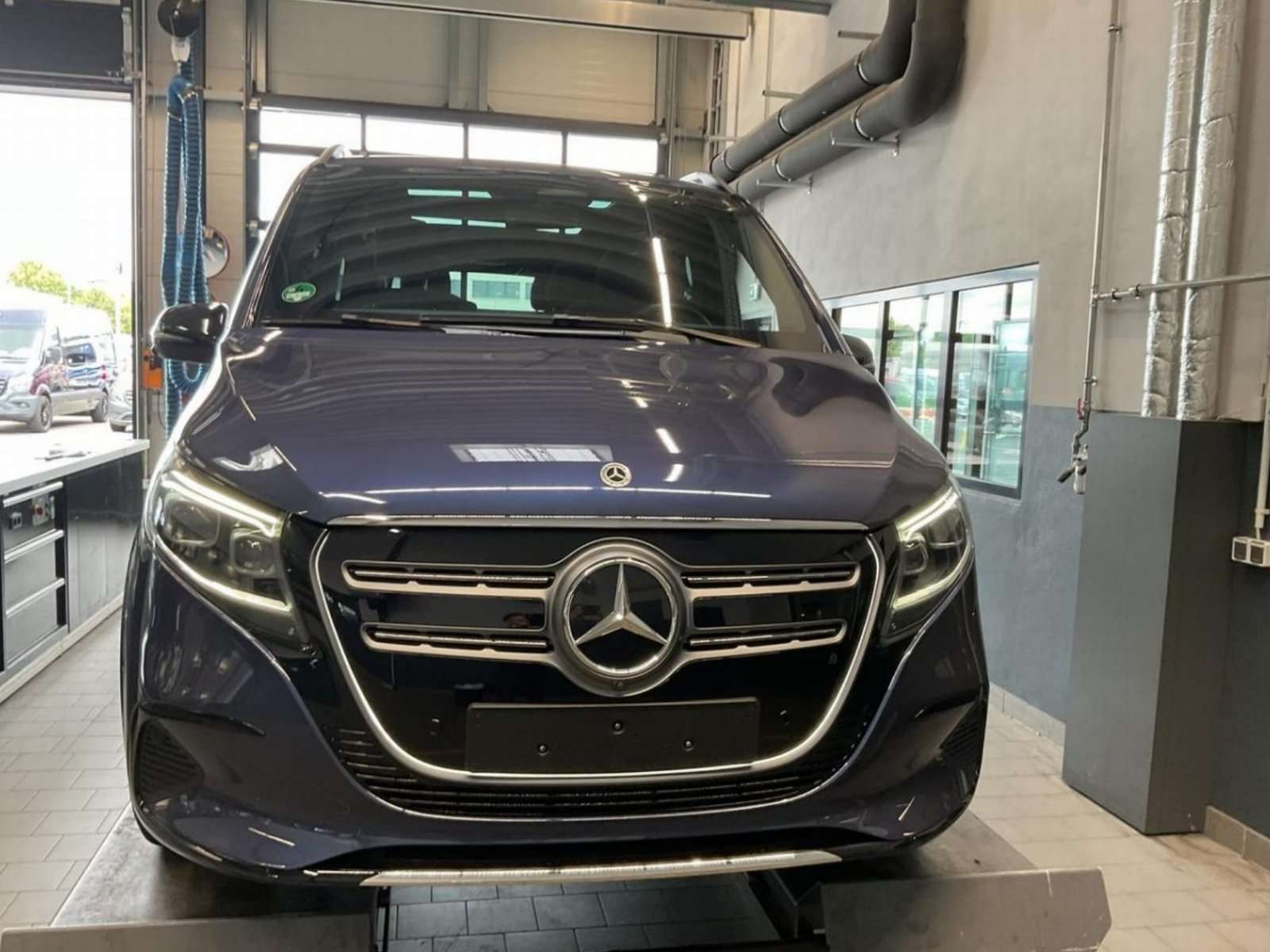 Mercedes-Benz EQV 300
