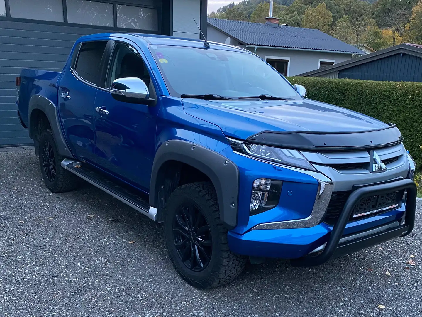 Mitsubishi L200 L 200 2,2 DI-D HP 4WD Doppelkabine Diamond Aut. Diamond Blau - 1