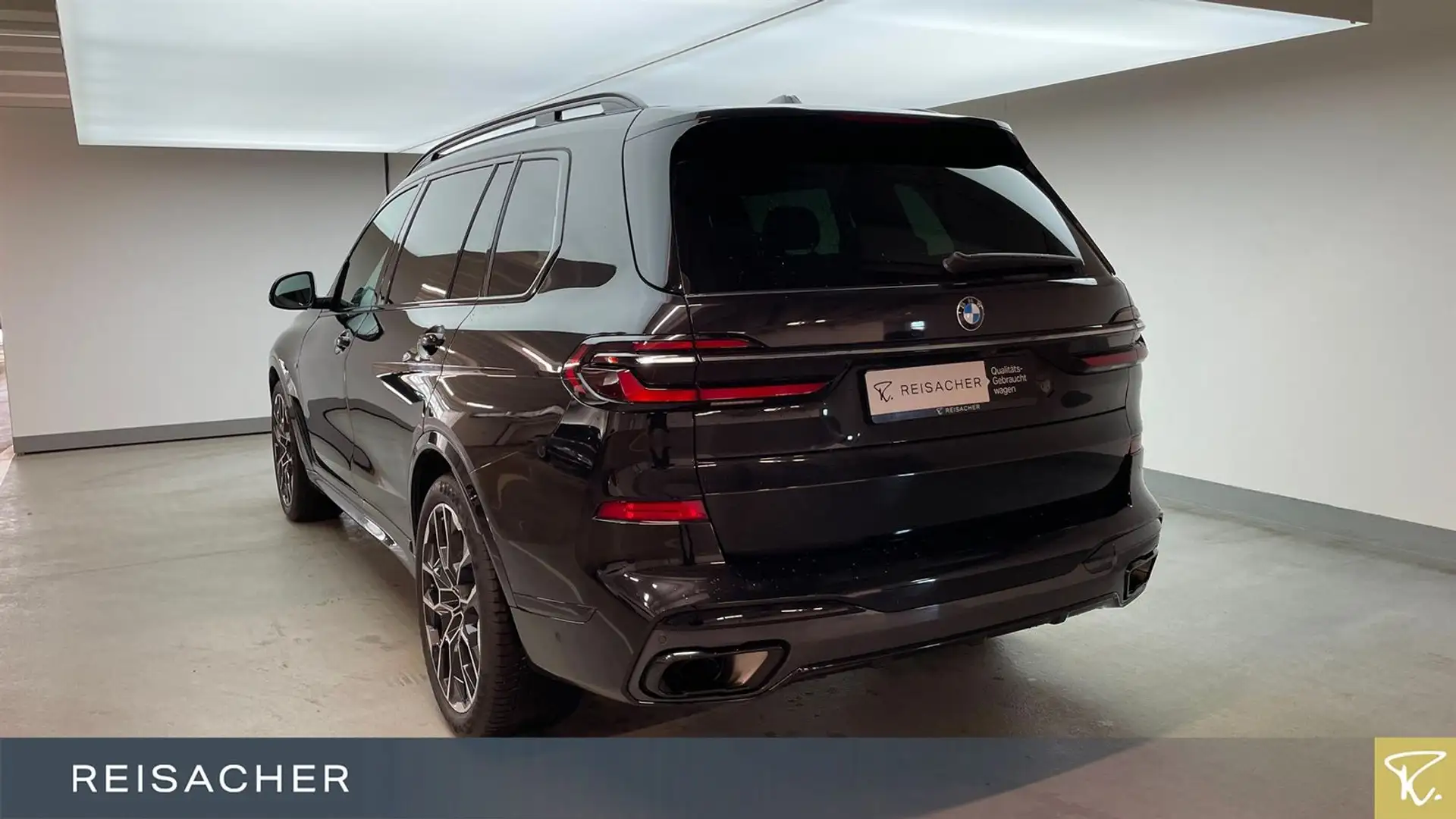 BMW X7 xDrive40d A M-Sport PRO,SkyLou,AHK,DA+PAProf Schwarz - 2