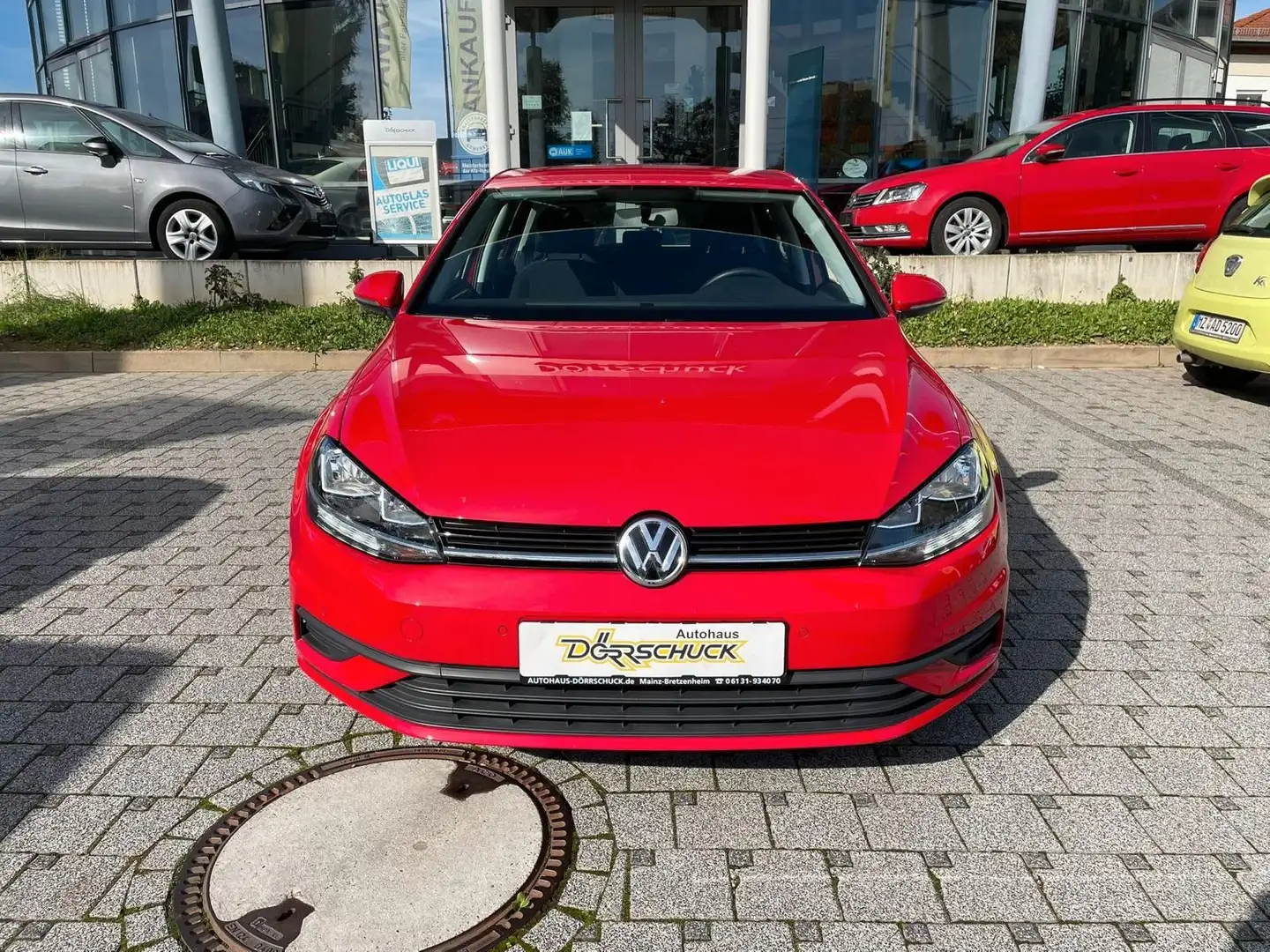 Volkswagen Golf VII Trendline BMT/Start-Stopp: NAVI. Klima. crvena - 2