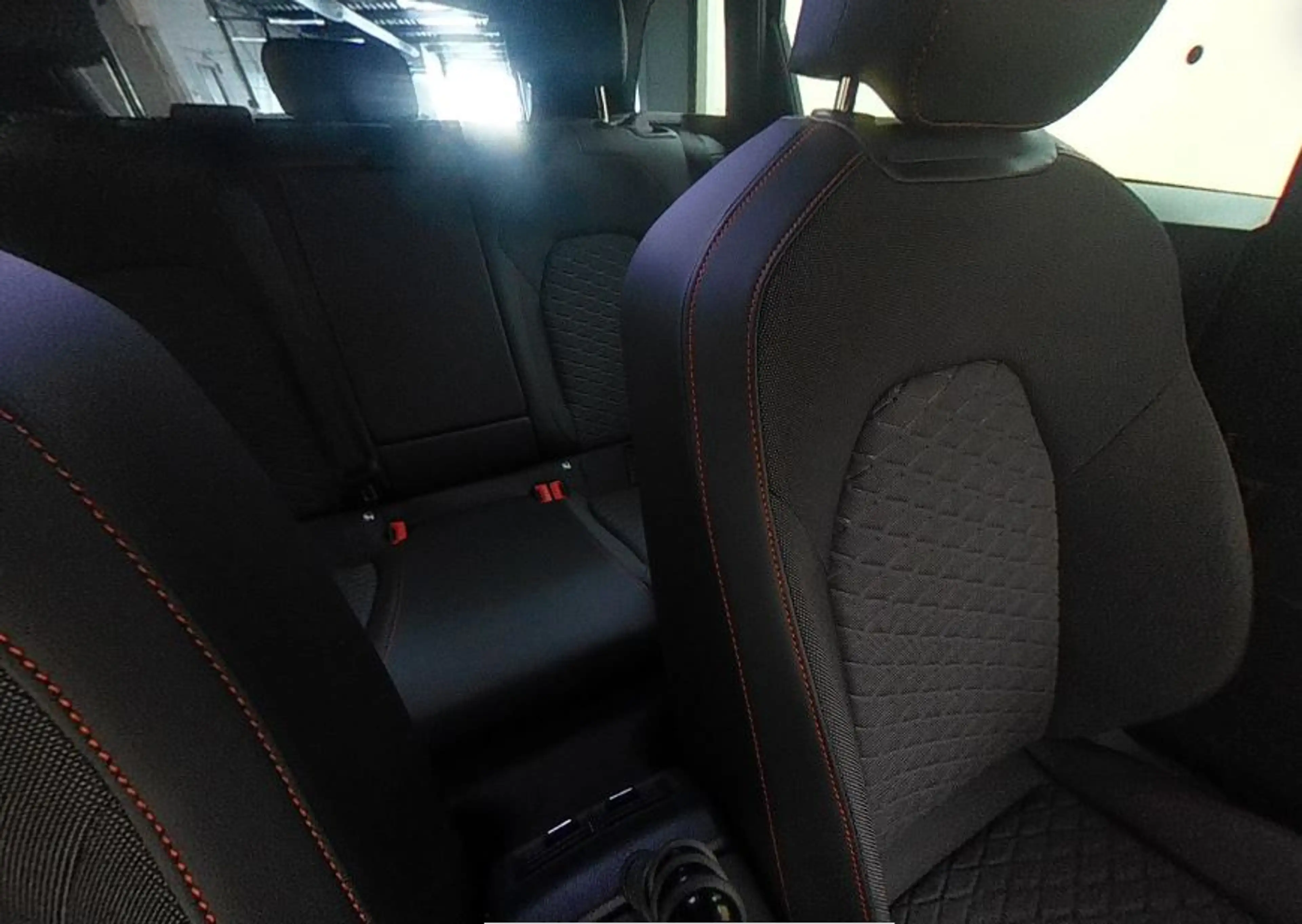 SEAT Leon e-Hybrid Sportstourer 1.5 TSI FR Business — photo 14