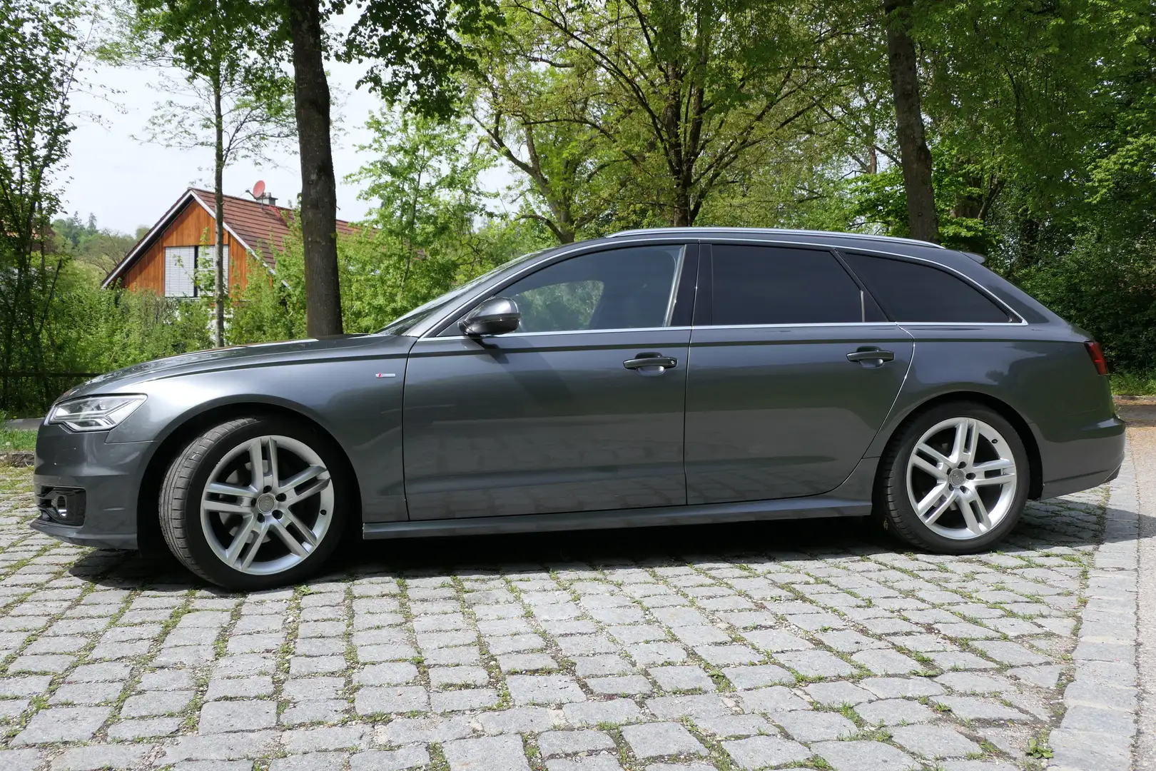 Audi A6 Avant 2.0TDI ultra S tronic/Pano/Vollausstattung Grey - 2