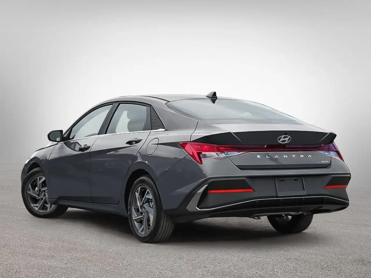 Hyundai ELANTRA снимка Hyundai ELANTRA