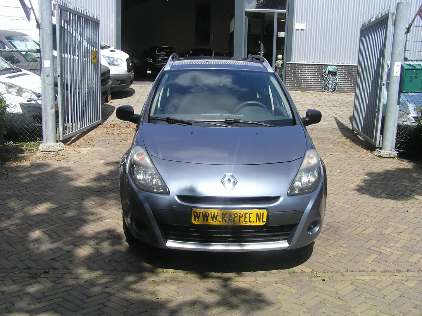 Renault Clio Estate 1.2-16V Authentique 191 d km airco APK Gris - 2
