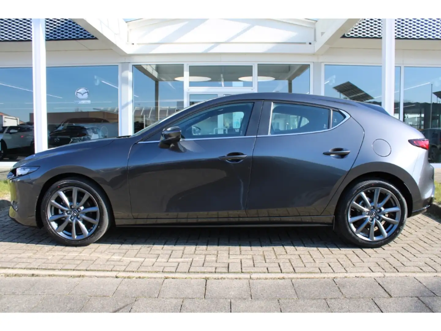 Mazda 3 SKYACTIV-G SELECTION+DESIGN-P !! Grau - 2