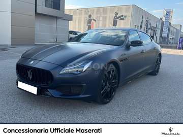 3.8 v8 trofeo 580cv rwd auto