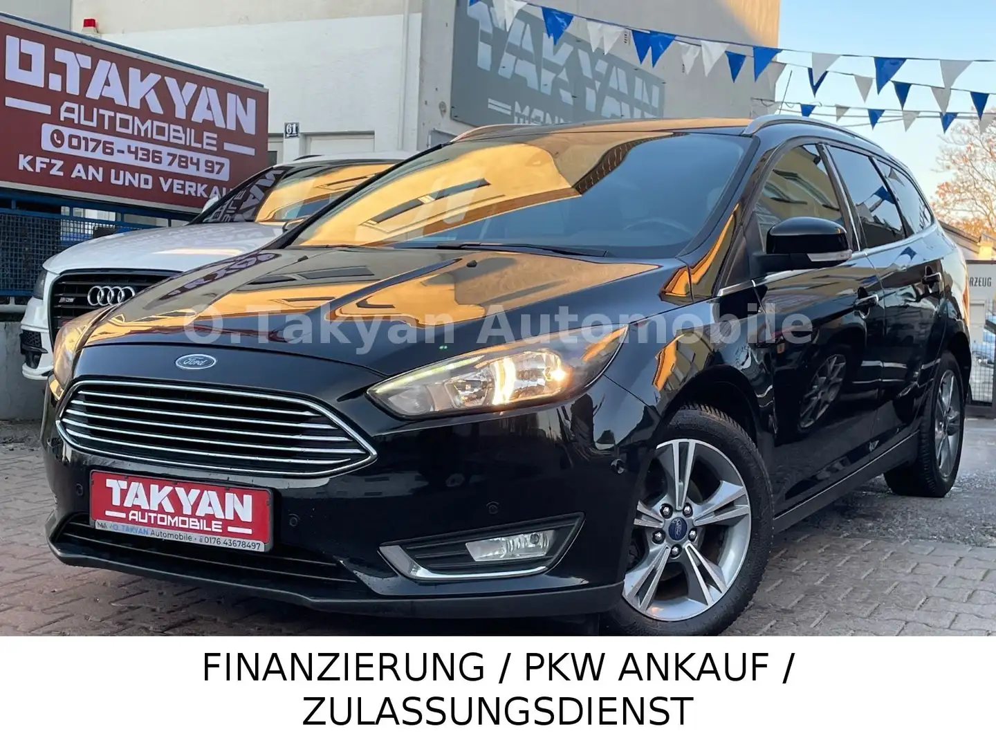 Ford Focus Turnier Titanium Schwarz - 1