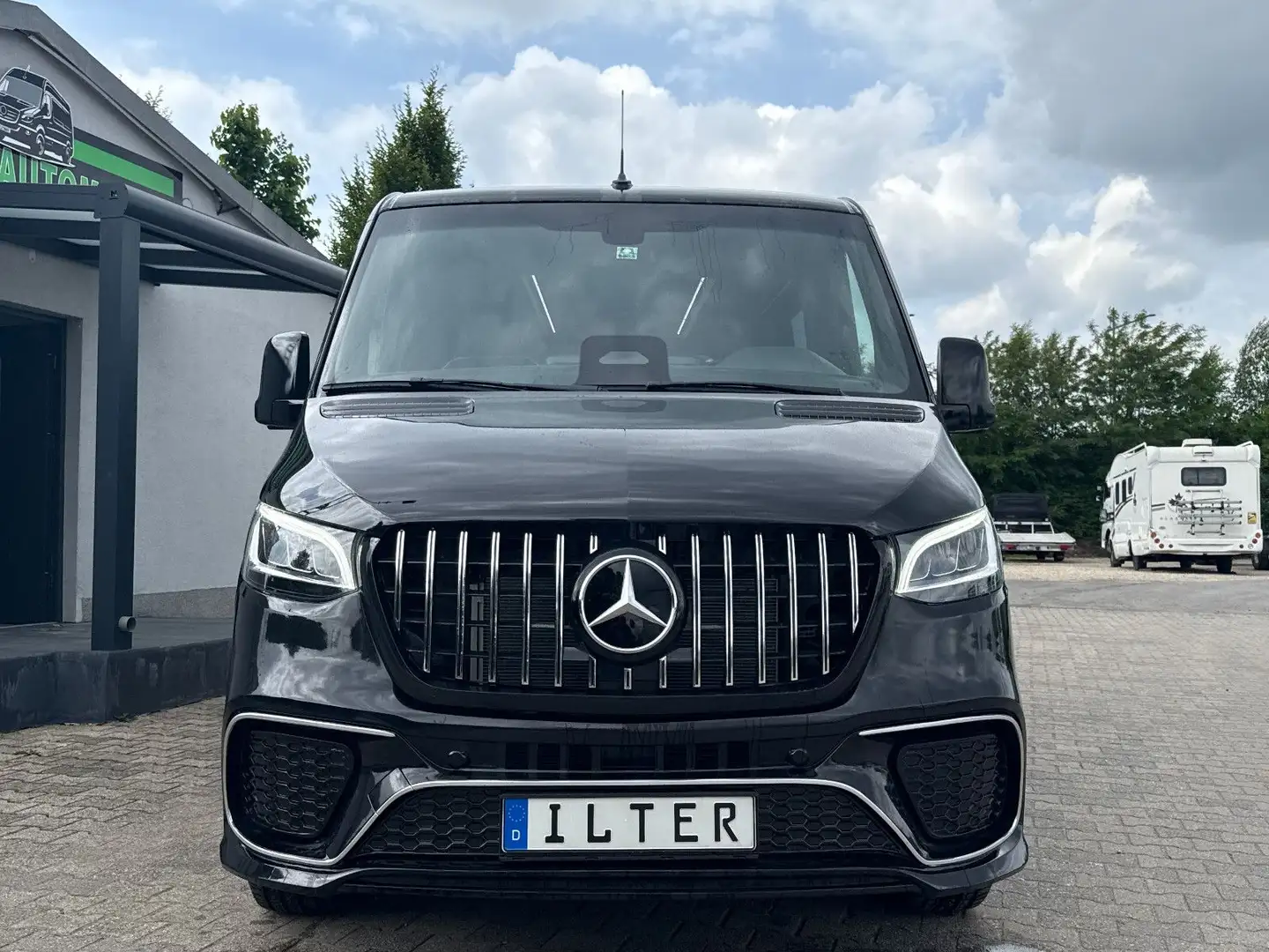Mercedes-Benz Sprinter 319 CDI VIP Tourismus 8+1 LED 9 Sitze Schwarz - 2