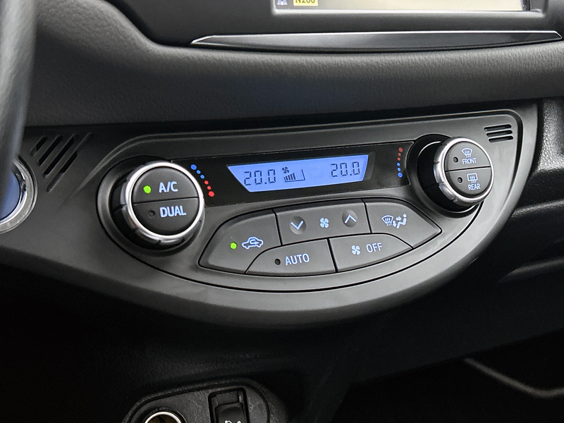 Toyota Yaris 1.5 Hybrid Dynamic | Navigatie | Climate Control | — photo 9